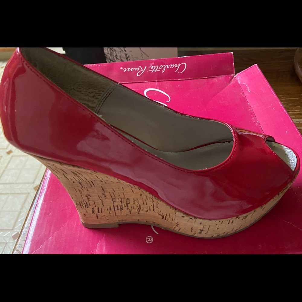 Shoe